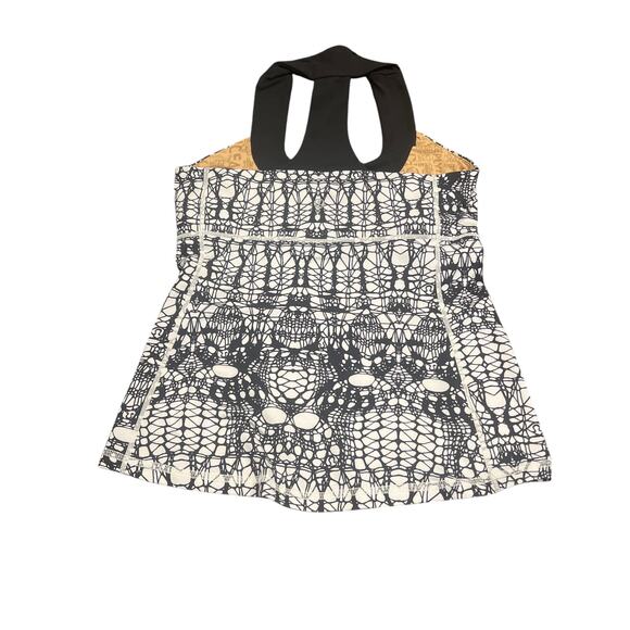 EUC - Lululemon Scoop Neck Tank
White Black Glacier Lace / Black - Size 8 - Picture 4 of 6